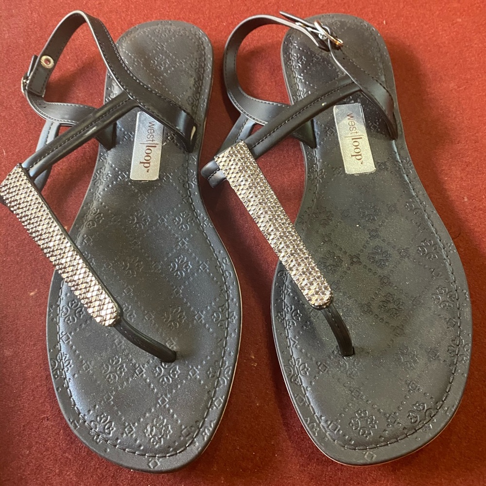 Size 8 west loop black sandals with bling details